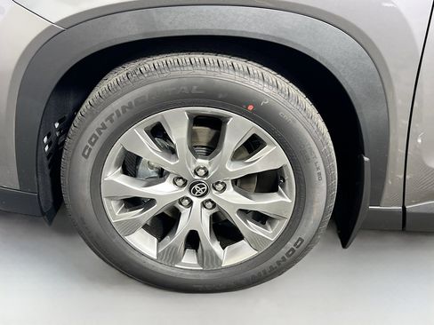 New 2026 Toyota Grand Highlander Limited image 13