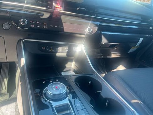 New 2026 Kia Carnival SX Prestige FWD image 11