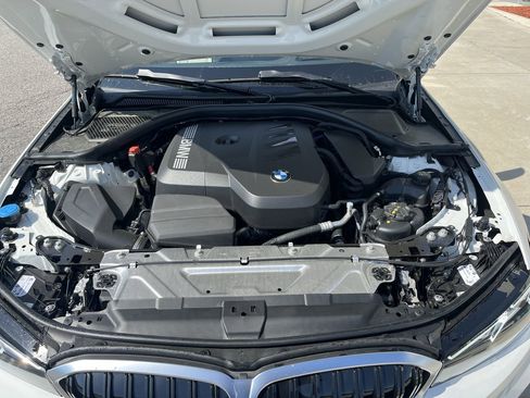 Certified 2025 BMW 330i Sedan w/ Premium Package image 38