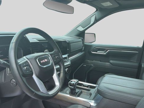 Used 2024 GMC Sierra 1500 SLT w/ SLT Premium Plus Package AWD/4WD image 17