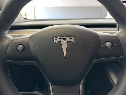 Used 2021 Tesla Model 3 Long Range image 17