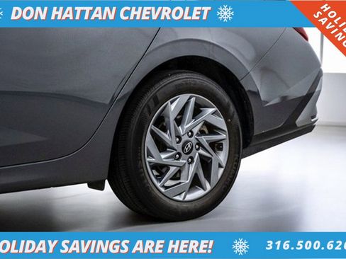Used 2024 Hyundai Elantra SEL image 42
