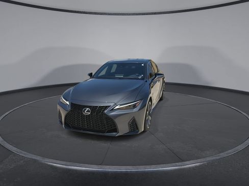 Used 2024 Lexus IS 300 F Sport RWD image 4