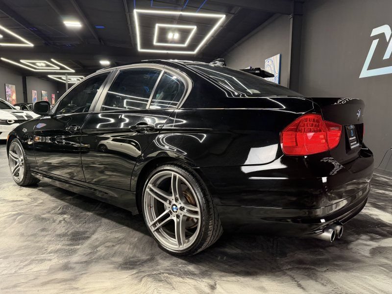 Used 2010 BMW 328i Sedan RWD image 7