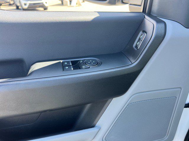 New 2026 Ford F550 4x4 Regular Cab Super Duty image 8