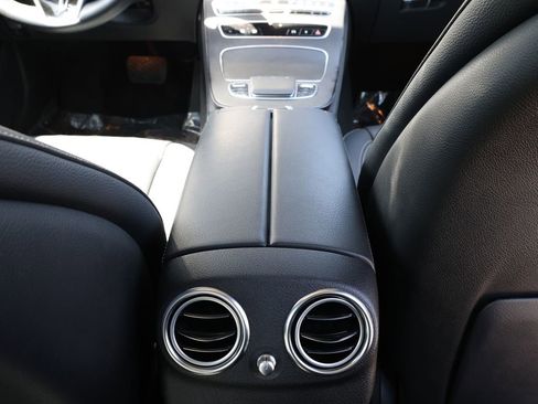 Used 2022 Mercedes-Benz E 350 Sedan w/ Exterior Lighting Package image 28