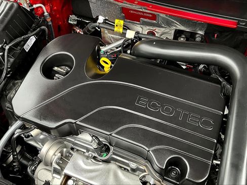 Used 2025 Chevrolet Equinox RS image 32