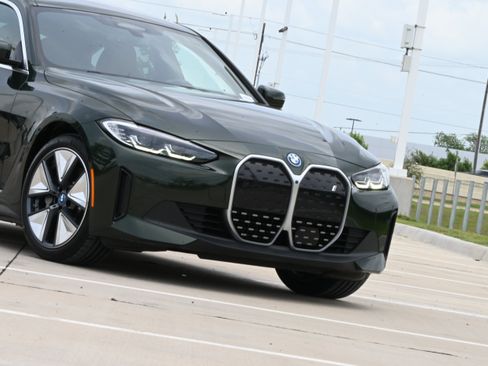 Certified 2023 BMW i4 eDrive35 RWD image 10