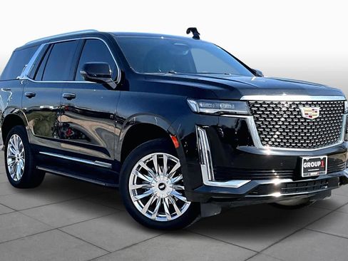 Used 2024 Cadillac Escalade Premium Luxury w/ Performance Package image 3