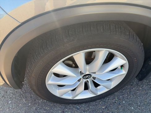 Used 2019 INFINITI QX50 Luxe w/ Cargo Package image 7