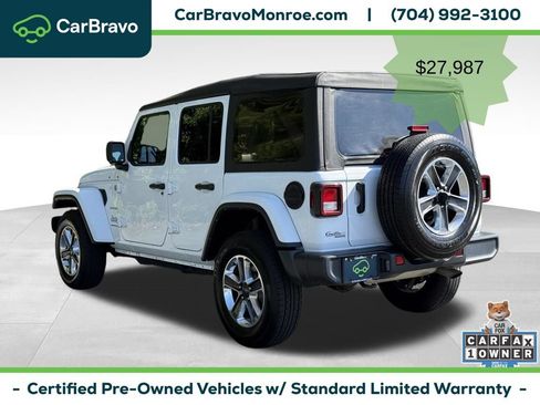 Used 2023 Jeep Wrangler Unlimited Sahara AWD/4WD image 8