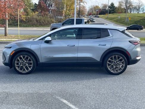 New 2026 Chevrolet Equinox EV LT w/ LPO, Tech Bronze Package image 4