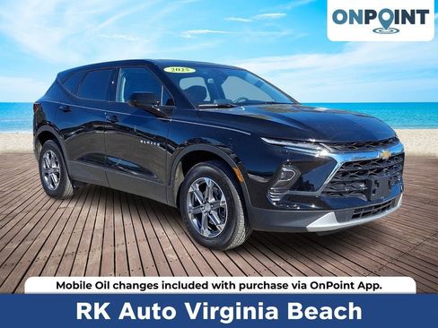 Certified 2025 Chevrolet Blazer LT FWD image 1