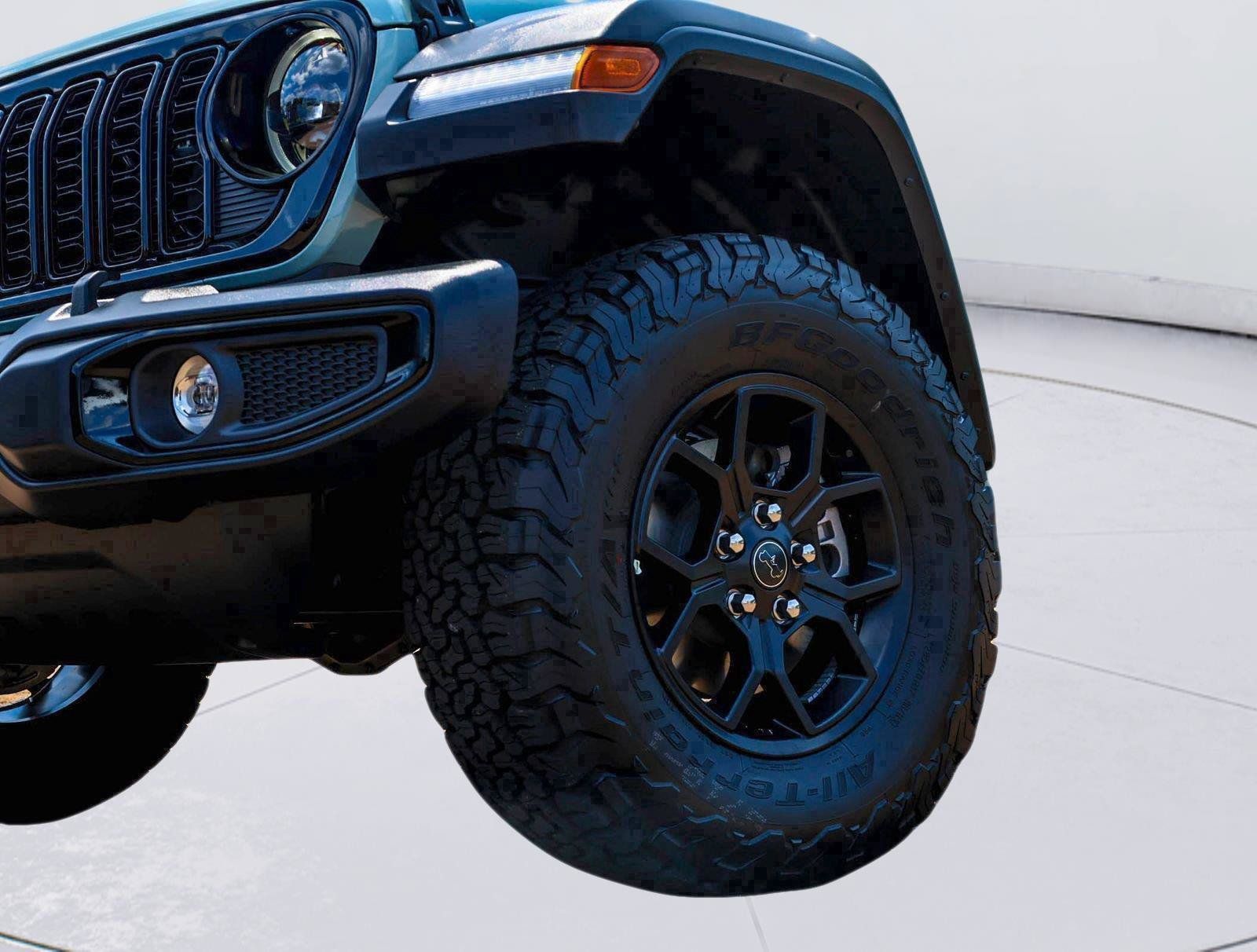 Used 2026 Jeep Wrangler Unlimited Sport AWD/4WD image 2