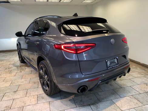 Used 2023 Alfa Romeo Stelvio Veloce AWD/4WD image 7