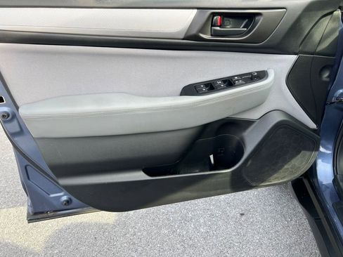 Used 2018 Subaru Outback 2.5i image 16