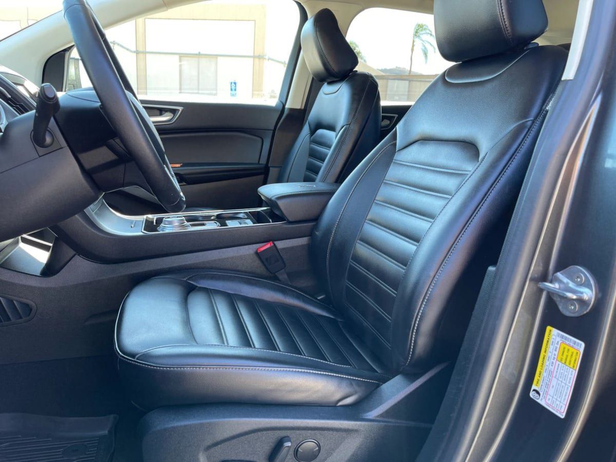Used 2020 Ford Edge SEL AWD/4WD image 14