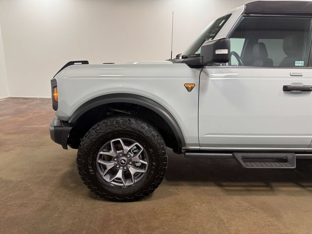 Used 2023 Ford Bronco Badlands AWD/4WD image 38