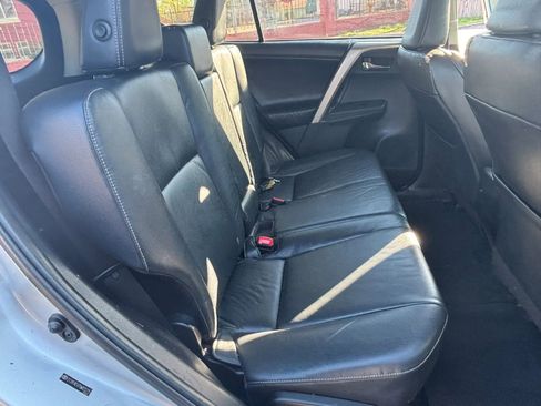 Used 2013 Toyota RAV4 Limited image 23