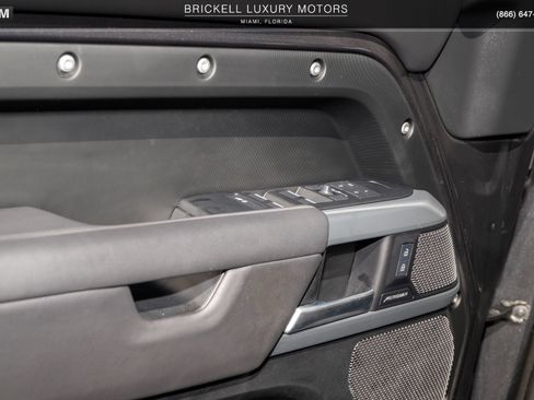 Used 2024 Land Rover Defender 110 X AWD/4WD image 60