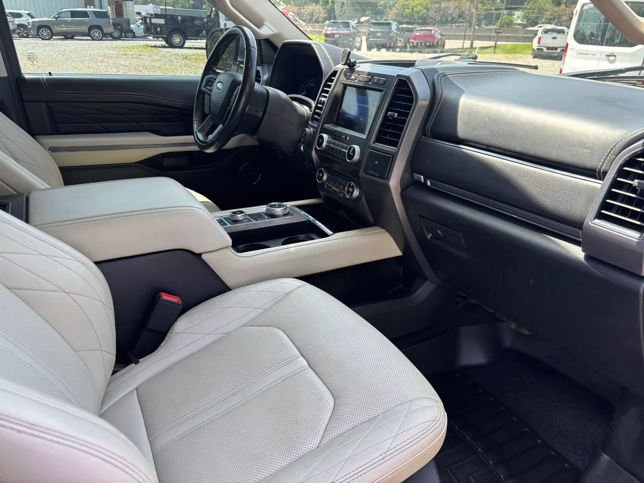 Used 2020 Ford Expedition Platinum AWD/4WD image 22