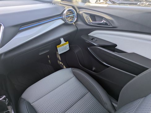 New 2026 Chevrolet Trax LT w/ Driver Confidence Package image 10