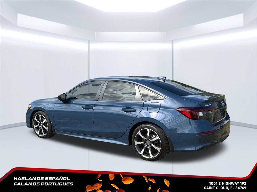 Used 2025 Honda Civic Sport Touring image 4