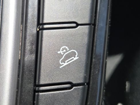 Used 2023 Kia Seltos S w/ Navigation Package FWD image 5