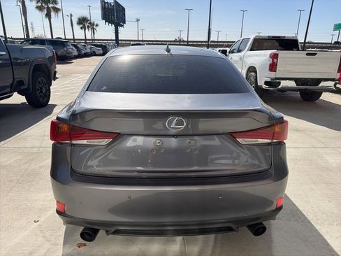 Used 2018 Lexus IS 300 image 16