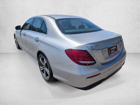 Used 2019 Mercedes-Benz E 300 image 8