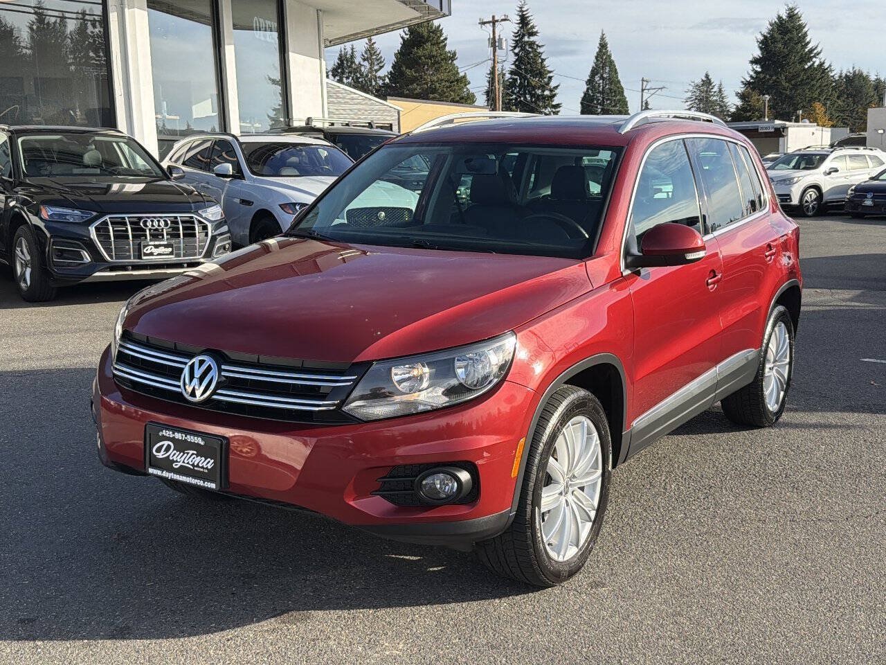 Used 2014 Volkswagen Tiguan SEL AWD/4WD image 1