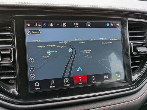 Used 2023 Dodge Durango GT image 18