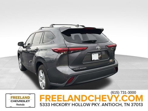Used 2023 Toyota Highlander L image 5