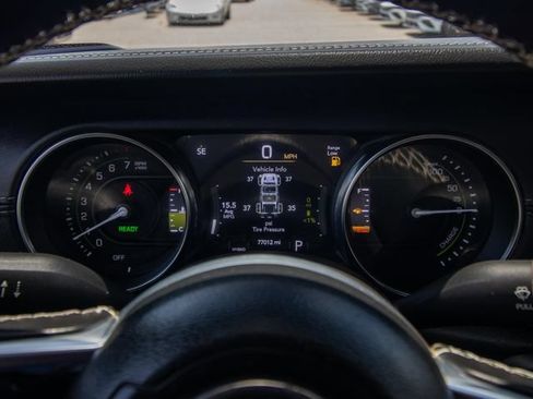 Used 2021 Jeep Wrangler Unlimited Sahara w/ Cold Weather Group AWD/4WD image 31