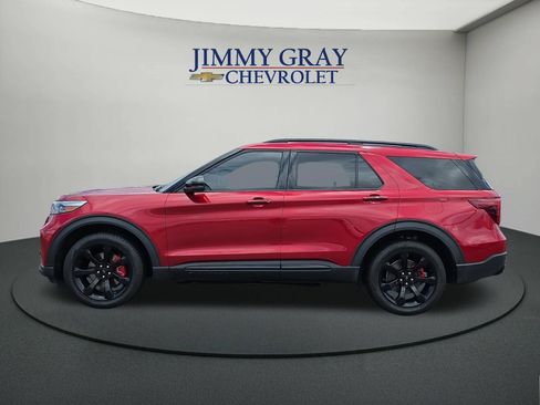 Used 2024 Ford Explorer ST w/ Equipment Group 401A AWD/4WD image 2