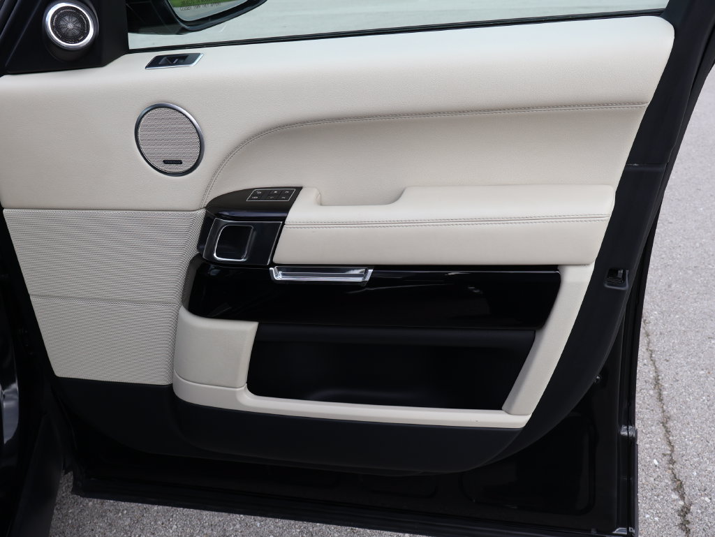 Used 2013 Land Rover Range Rover HSE AWD/4WD image 11