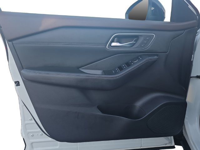Used 2021 Nissan Rogue SL w/ Premium Package FWD image 16