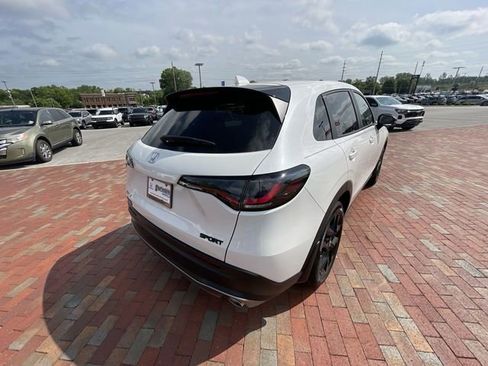 Certified 2025 Honda HR-V Sport image 35