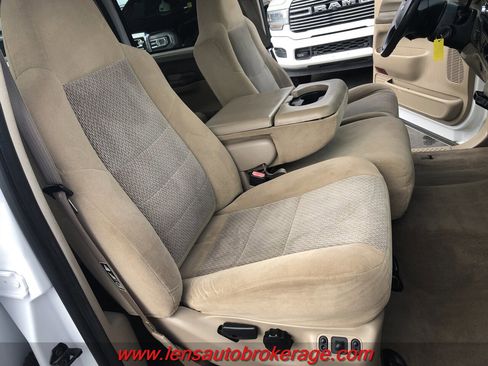 Used 2004 Ford F250 XLT image 18