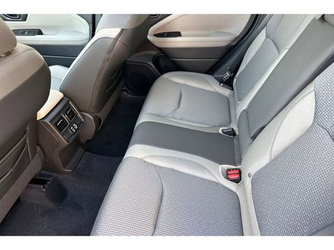 Used 2026 Subaru Forester Premium AWD/4WD image 12