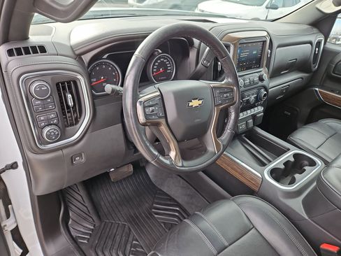Used 2021 Chevrolet Silverado 1500 High Country w/ Z71 Off-Road Package AWD/4WD image 12