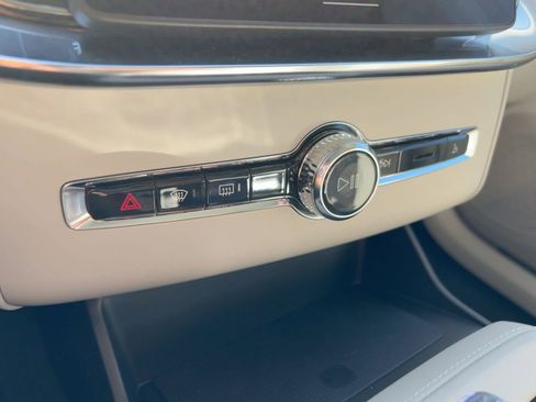 New 2026 Volvo XC90 B6 Ultra image 25