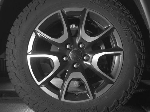 Used 2025 Jeep Compass Trailhawk image 15