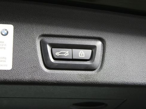 Used 2022 BMW i4 eDrive40 w/ Premium Package image 29