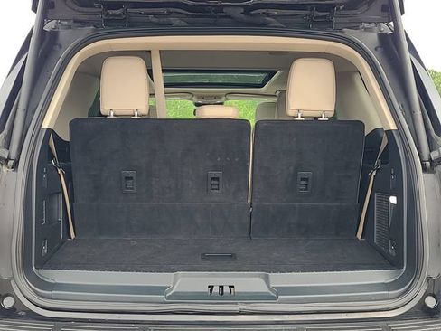 Used 2023 Ford Expedition Limited RWD image 37