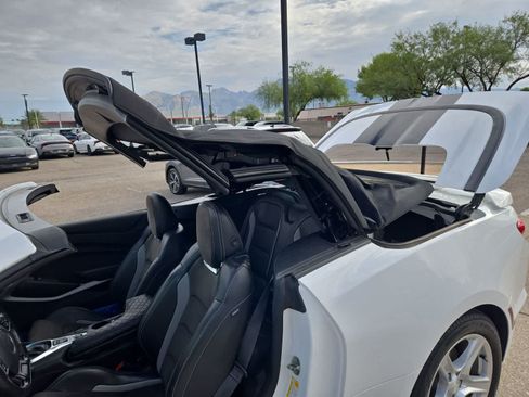 Used 2023 Chevrolet Camaro LT RWD image 11