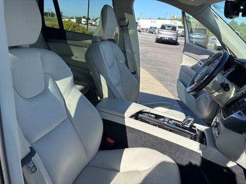 Used 2024 Volvo XC90 B5 Plus w/ Protection Package Premier AWD/4WD image 35