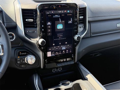 Used 2025 RAM 1500 Laramie image 17