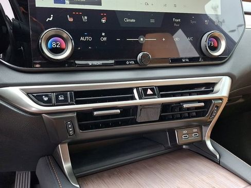 Used 2024 Lexus RX 350 Premium Plus w/ Convenience Package image 13