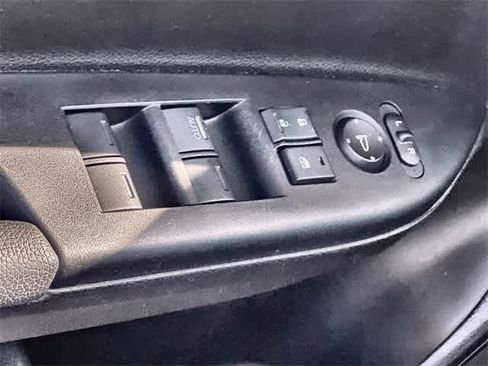 Used 2016 Honda Accord Sport image 29